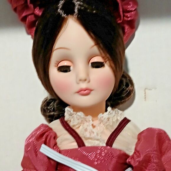 Vintage Effanbee Doll 15ins Tall Guinevere 1551 - Picture 10 of 11